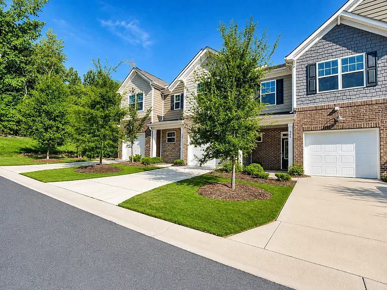 908 Park Bend Trl — Photo 26