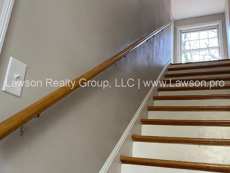 3125 Stoneridge Rd SW — Photo 10