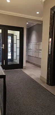 Rented by R New York | media 17