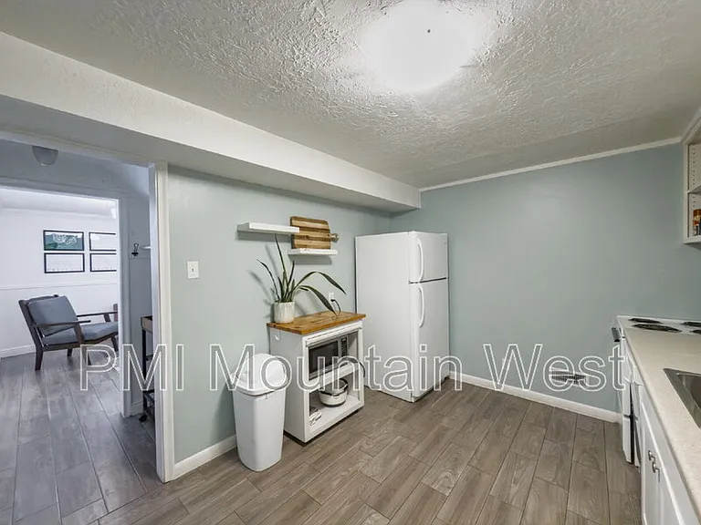 2122 S 1800 E — Photo 56