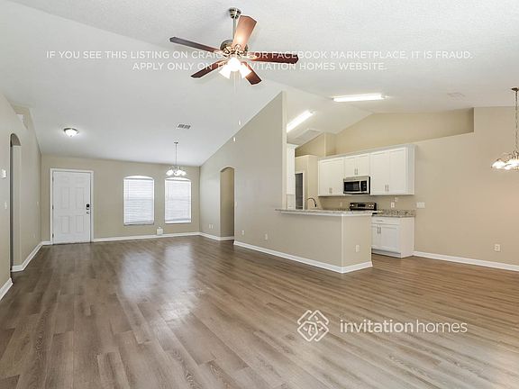 4th image of 11605 Lake Dr