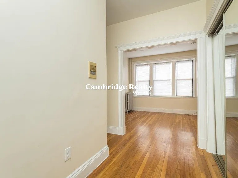 12 Elko St #7T — Photo 3