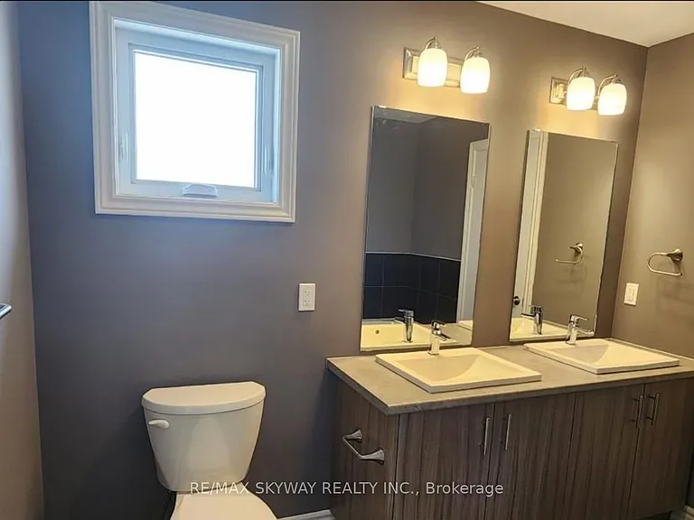46 Bradley Ave — Photo 13