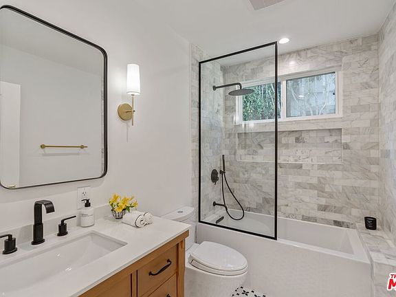 3rd image of 7957 Fountain Ave