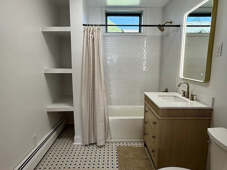 232 Riverside Dr — Photo 16