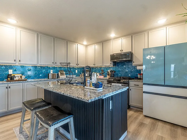 10477 Luneth Dr — Photo 7