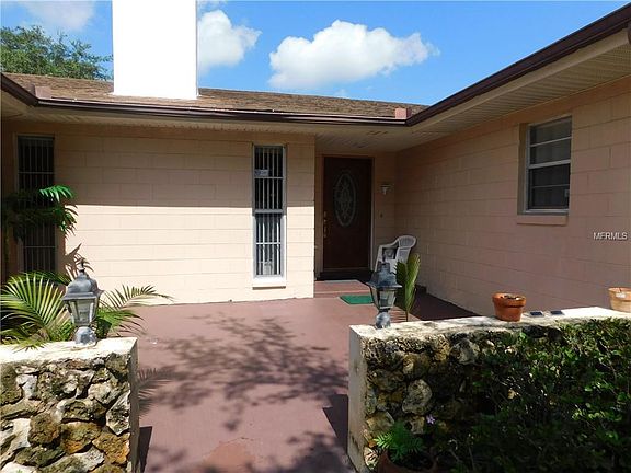 2nd image of 950 Lake Sherwood Dr