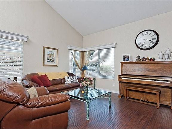 3rd image of 477 Canyon Vista Dr