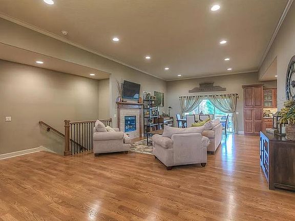 3rd image of 5512 Chamney Ct