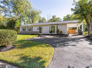 609 W Church Rd, Sterling, VA 20164