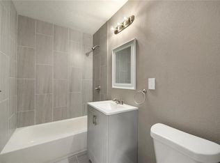 6110 E 148th Ter, Grandview, MO 64030