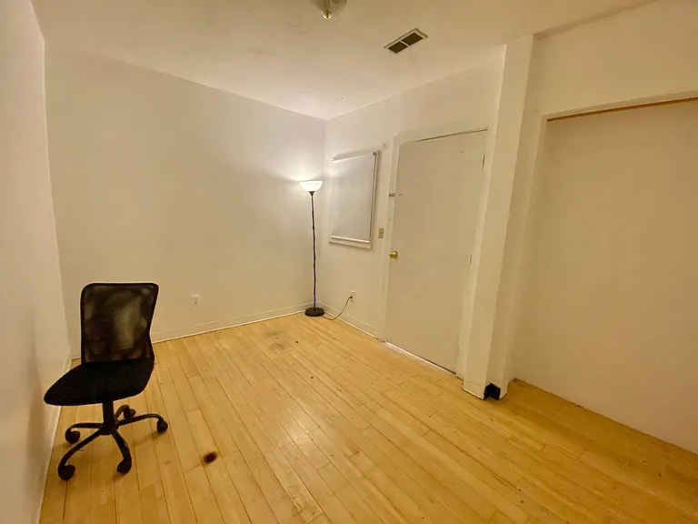 243 Harvard Ave #6 — Photo 23