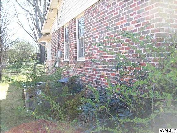 2nd image of 3829 2nd Ave