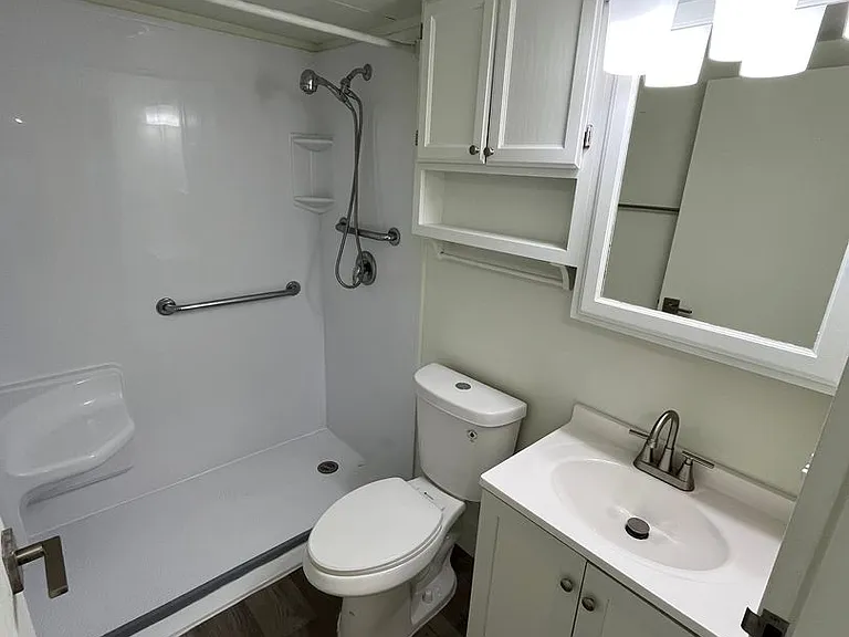 Sycamore Place Apartments — Photo 62