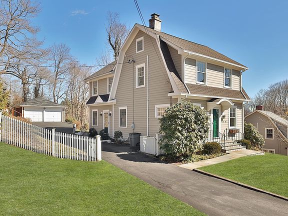 2nd image of 25 Grandview Ave