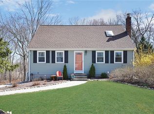 371 Butternut Dr, North Kingstown, RI 02852