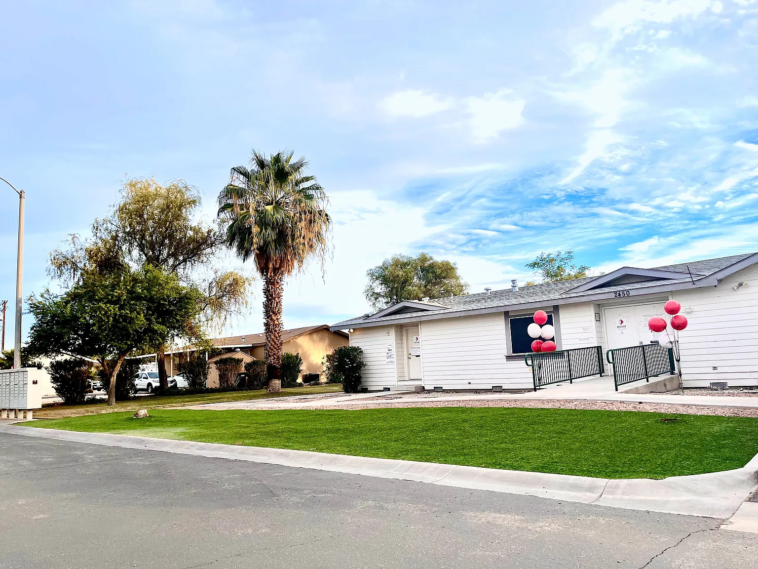 El Rancho Estates — Photo 2