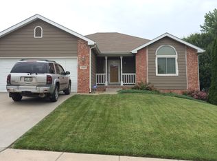 7345 Canyon Rd, Lincoln, NE 68516