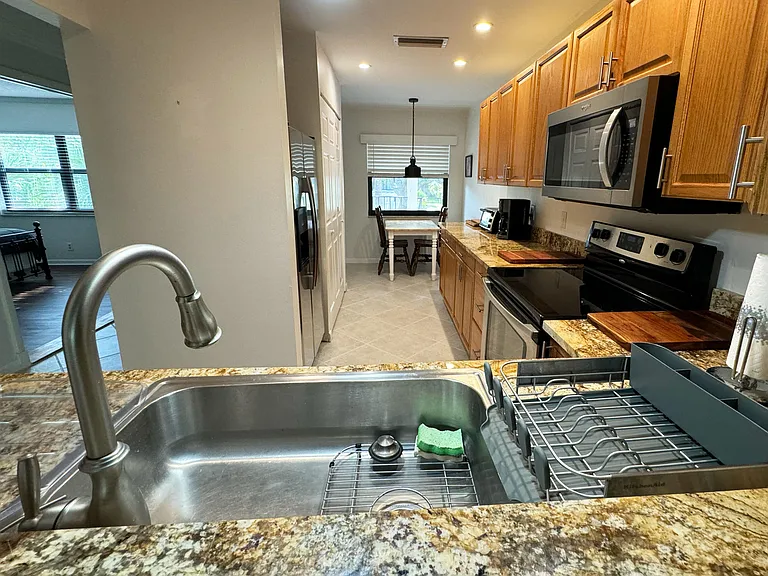 3007 SW 21st Ter #292B — Photo 12