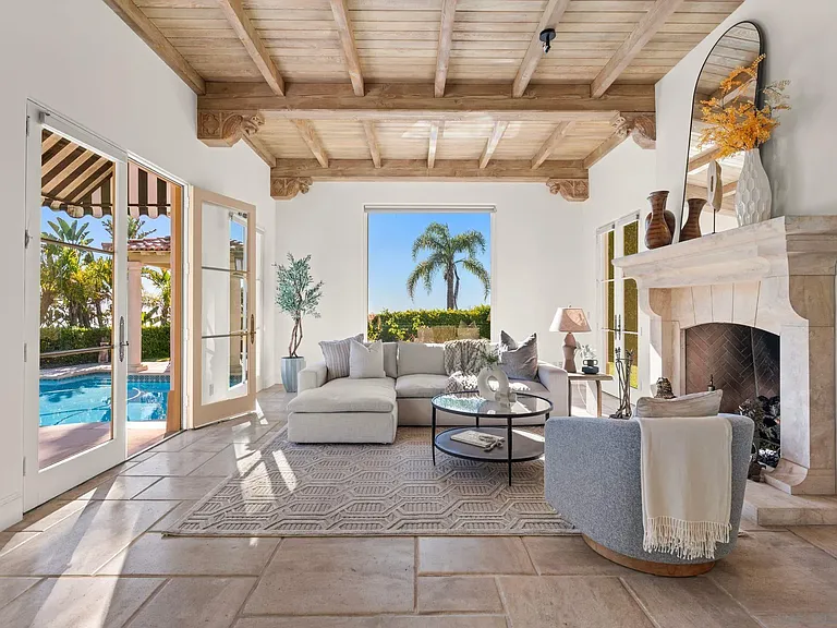 6692 La Jolla Scenic Dr S — Photo 11