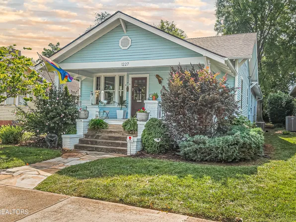 1227 Luttrell St, Knoxville, TN 37917