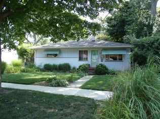2911 Chesterfield Dr, Ann Arbor, MI 48104