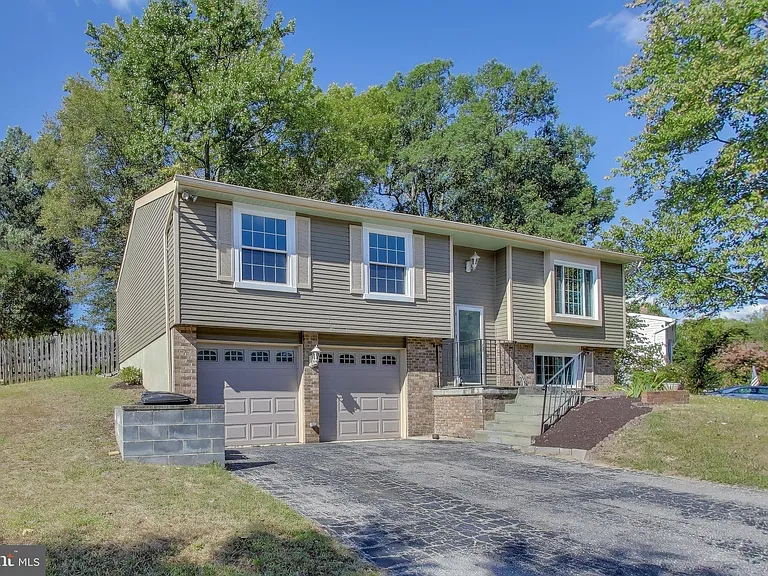 9217 Briarchip St — Photo 2