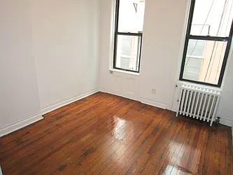 Rented by Concept Real Estate Group