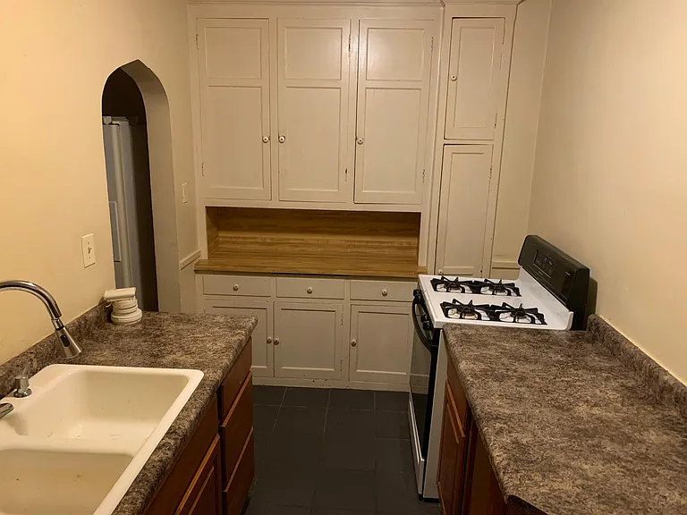 2417 James Ave N #1 — Photo 4