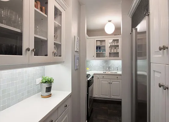 Sold by Warburg | media 5