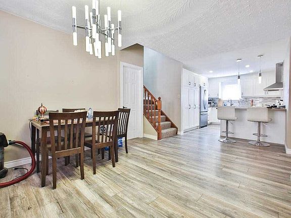 2nd image of 201 Bow Valley Dr