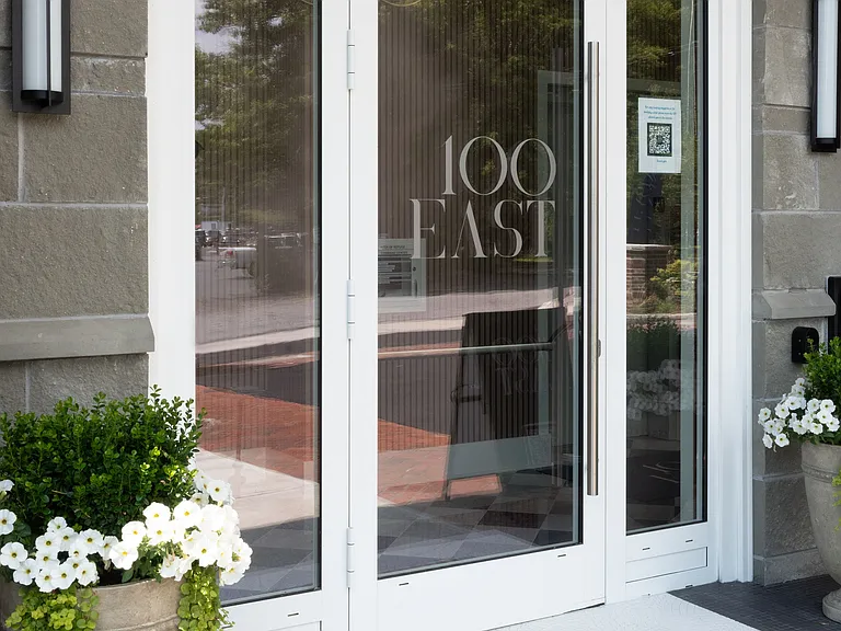 100 E Putnam Ave #301 — Photo 17