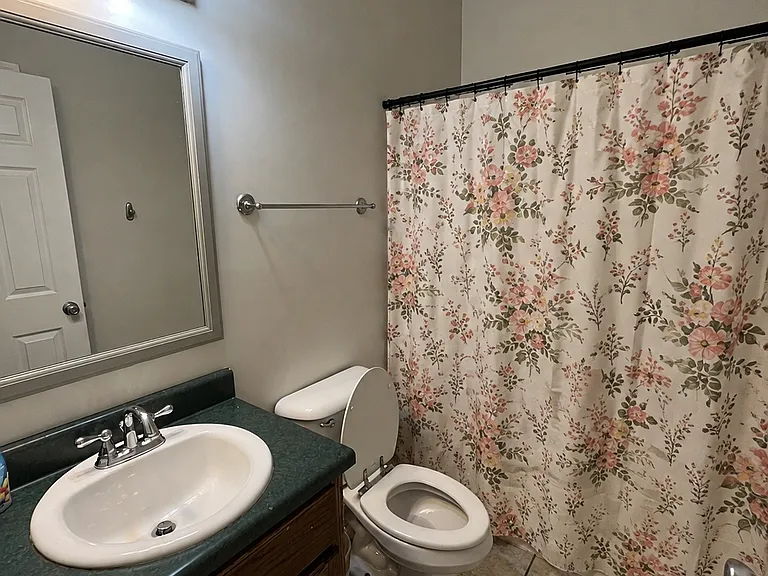 201 Fountain Crest Dr — Photo 24