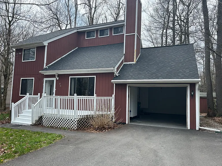 709 Edgewood Rd #1 — Photo 1