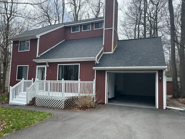 709 Edgewood Rd #1, Tobyhanna, PA 18466