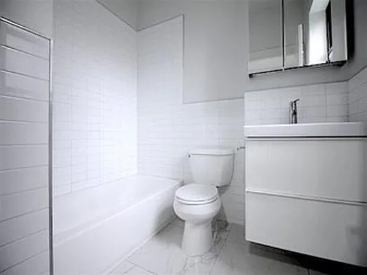 Rented by Parkway CRG Ltd. | media 27