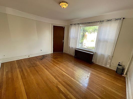 5th image of 3252 47th St #1