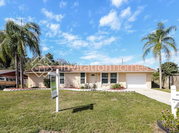 4947 Live Oak Dr, Sarasota, FL 34232