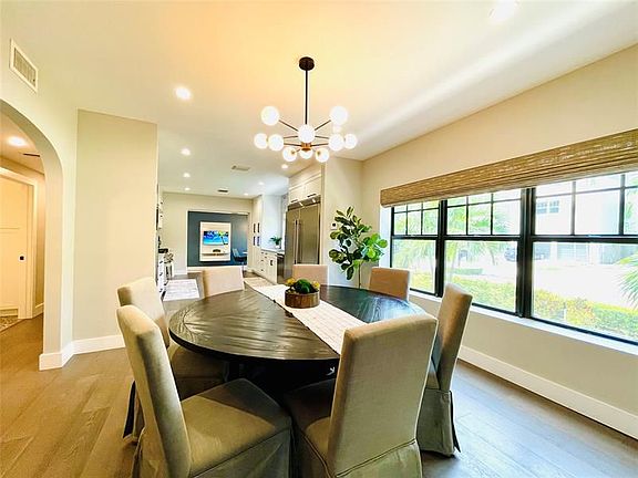 5th image of 734 W Las Olas Blvd