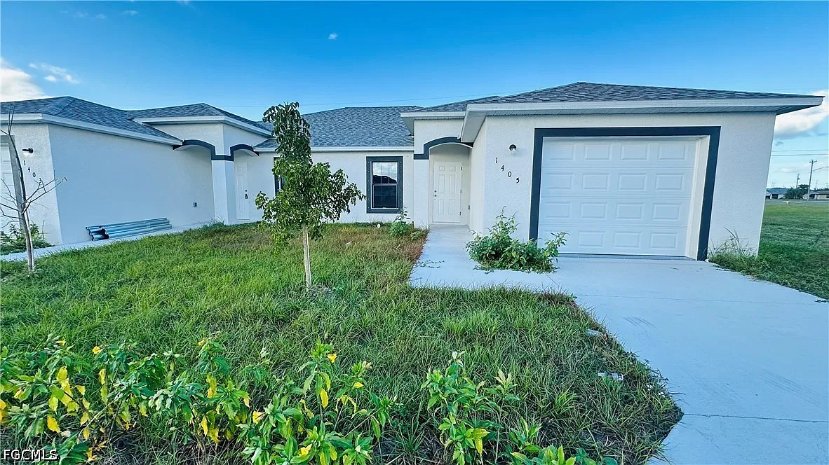 3 bed, 2.0 bath, 1350 sqft, $1,600 — Photo 2