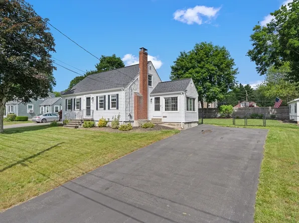 61 Broad St, Walpole, MA 02081