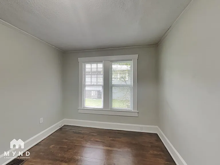 4817 Avenue N — Photo 21