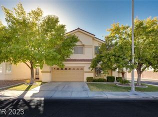 11 Durango Station Dr, Henderson, NV 89012