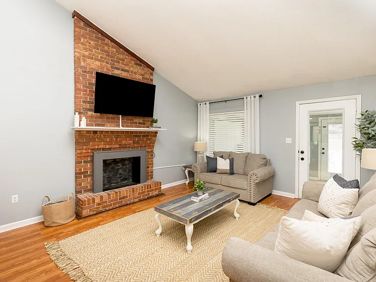243 Leisure Lake Dr — Photo 14