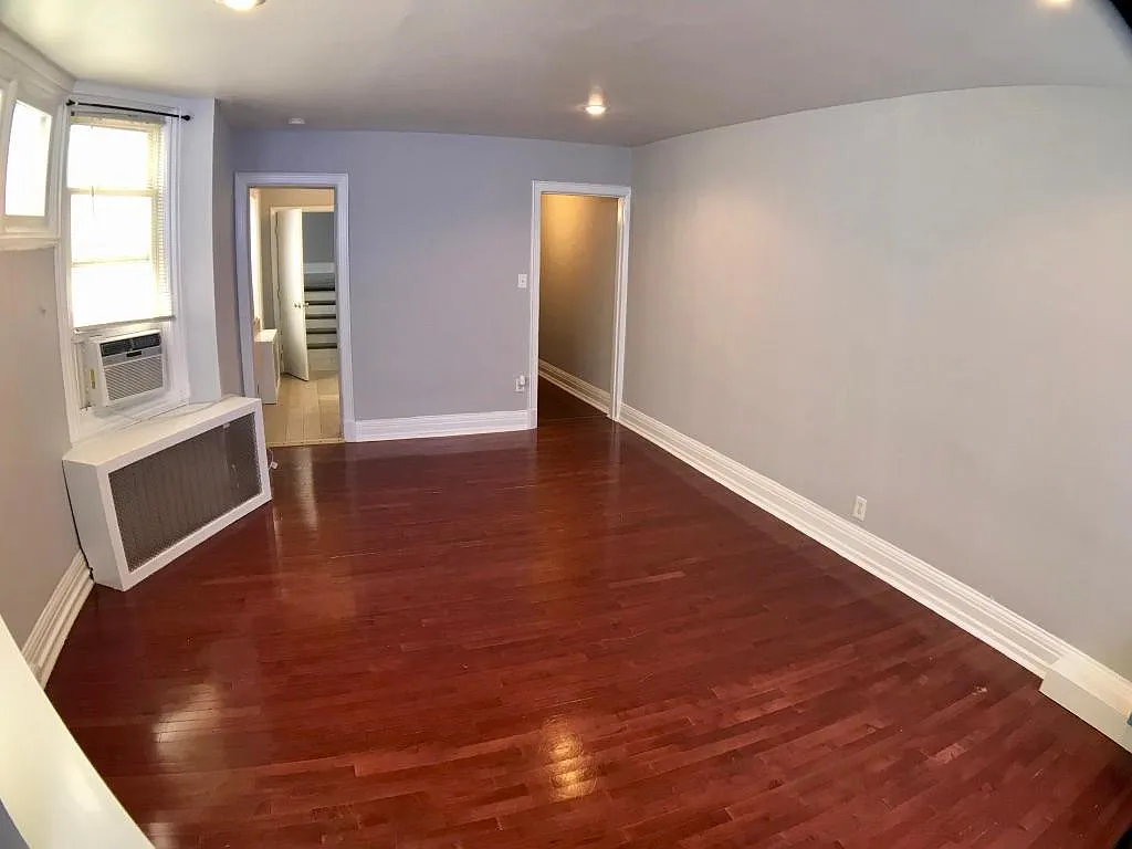 Building Photo - 218 S 20th St #3R