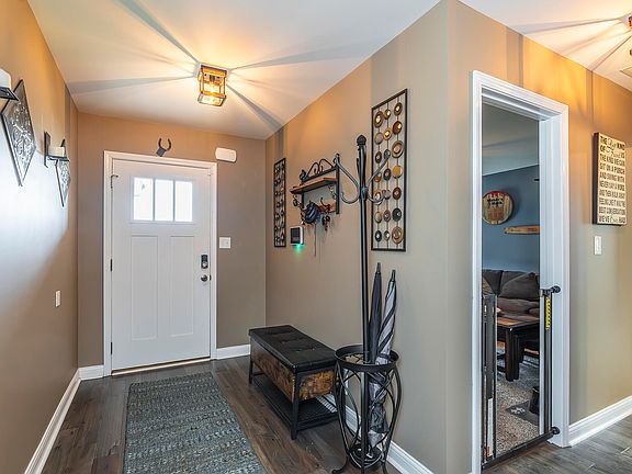 4th image of 539 Southern Cross Dr