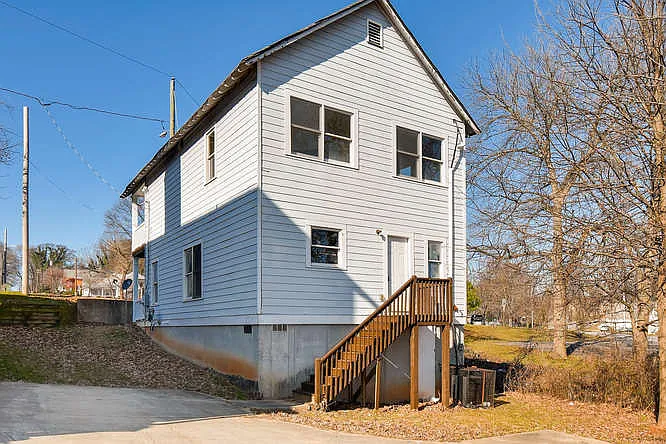 822 Pryor St SW — Photo 11