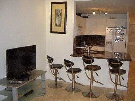 4th image of 10 Aragon Ave Ste 920