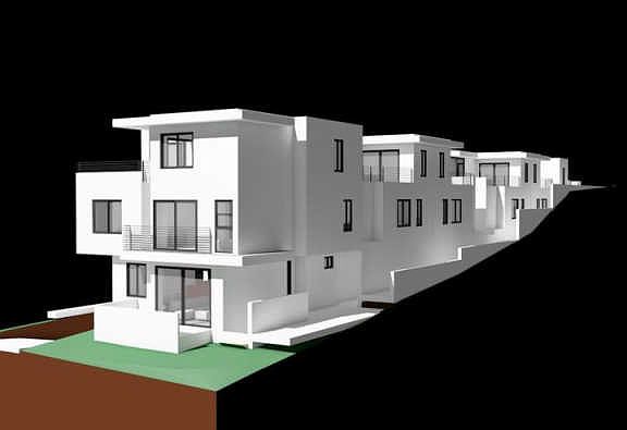 3rd image of 2240 N Beachwood Dr