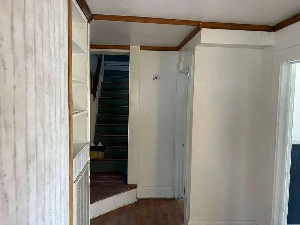3 bed, 2085 sqft, $1,450 — Photo 2